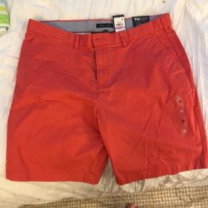 Salmon men’s flat front shorts-Tommy Hilfiger